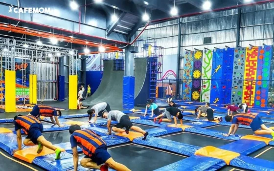 Khu vui chơi giải trí Jump Arena